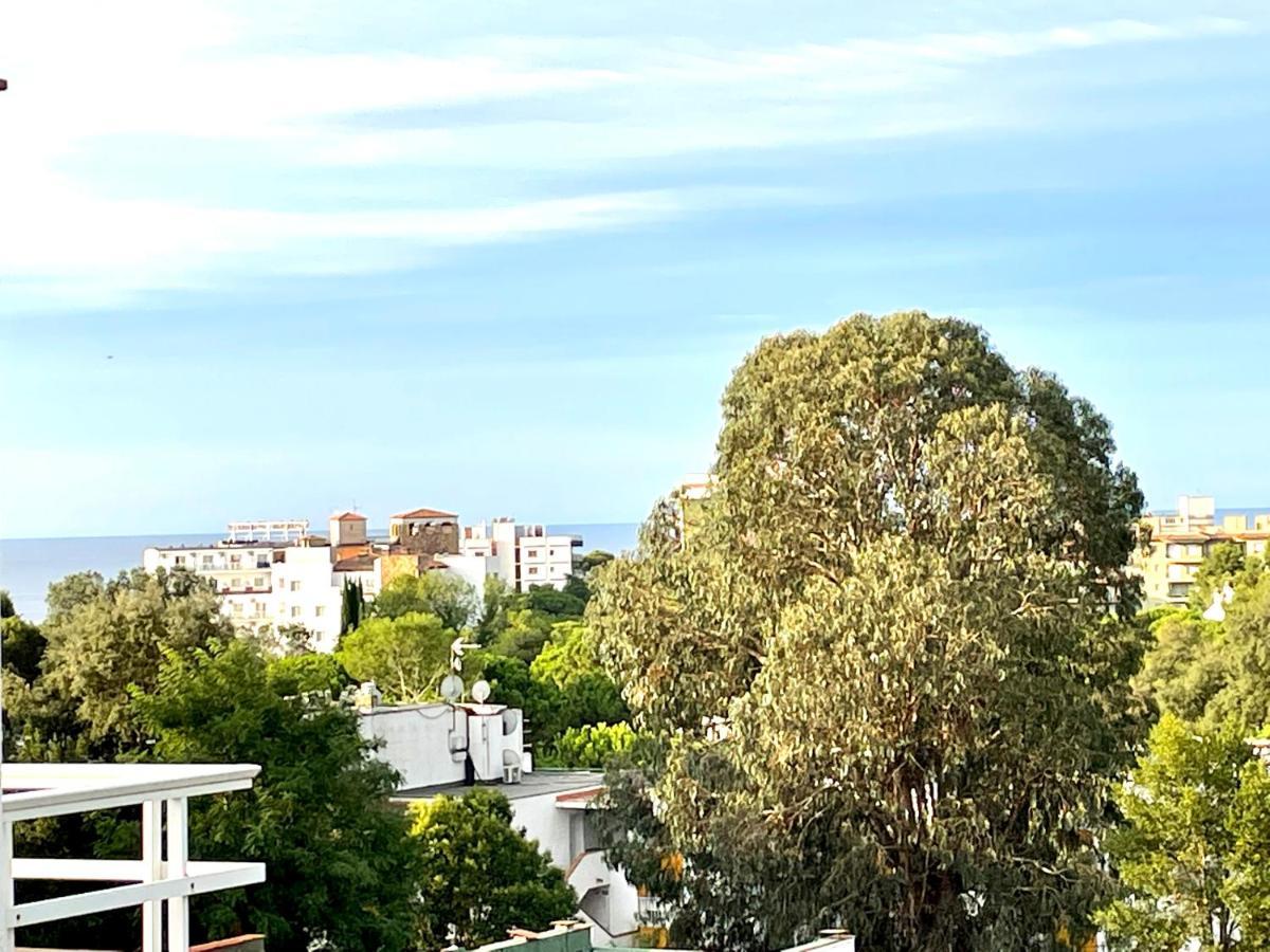 Apartmán Modern Penthouse With Big Terrace Platja d'Aro Exteriér fotografie